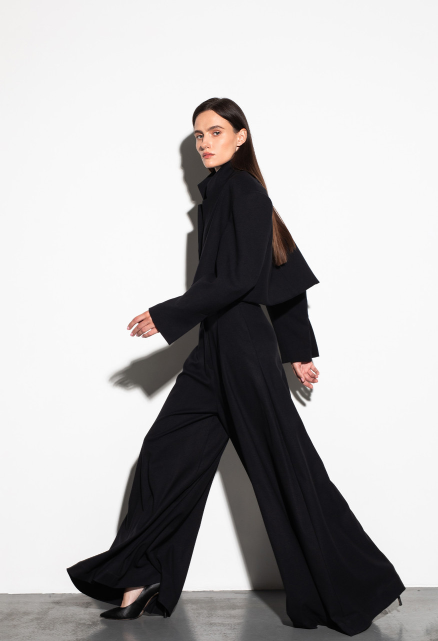 Cropped jacket and skirt-trousers suit