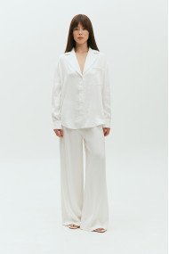 White flow lyocell suit