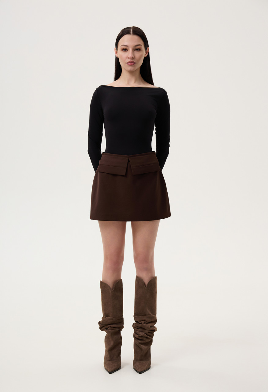 Brown mini skirt