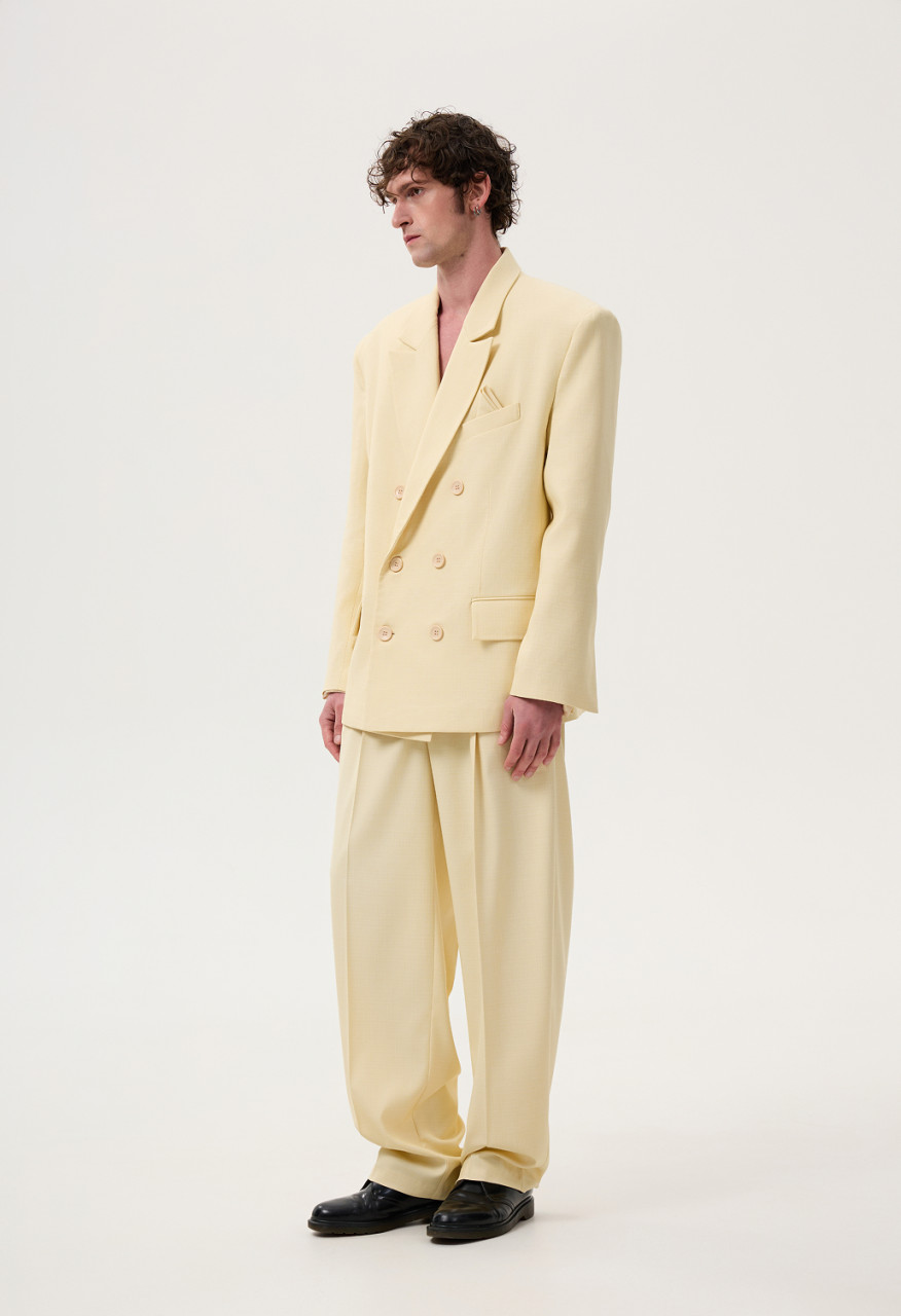 Citrine form suit