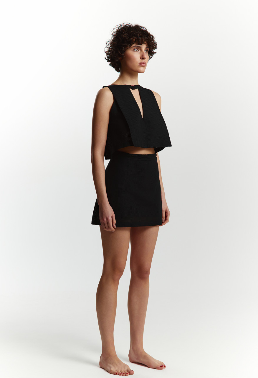  Black quiet architect top