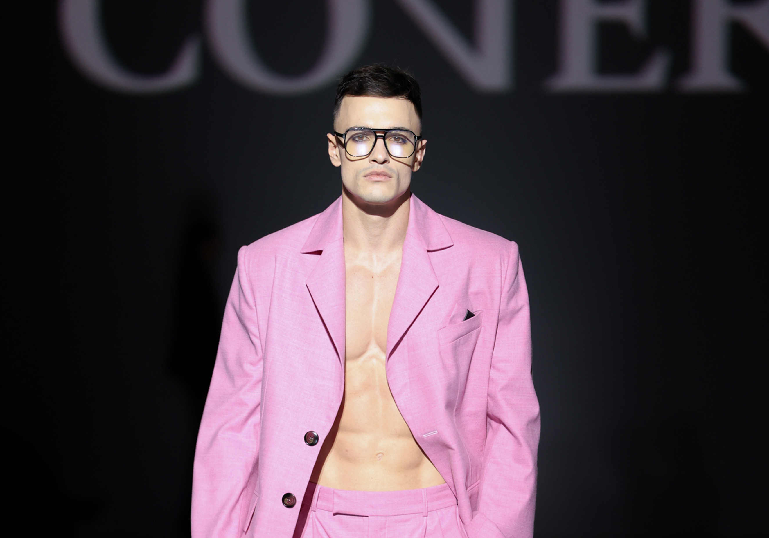 SS27: COVER ПОКАЗ