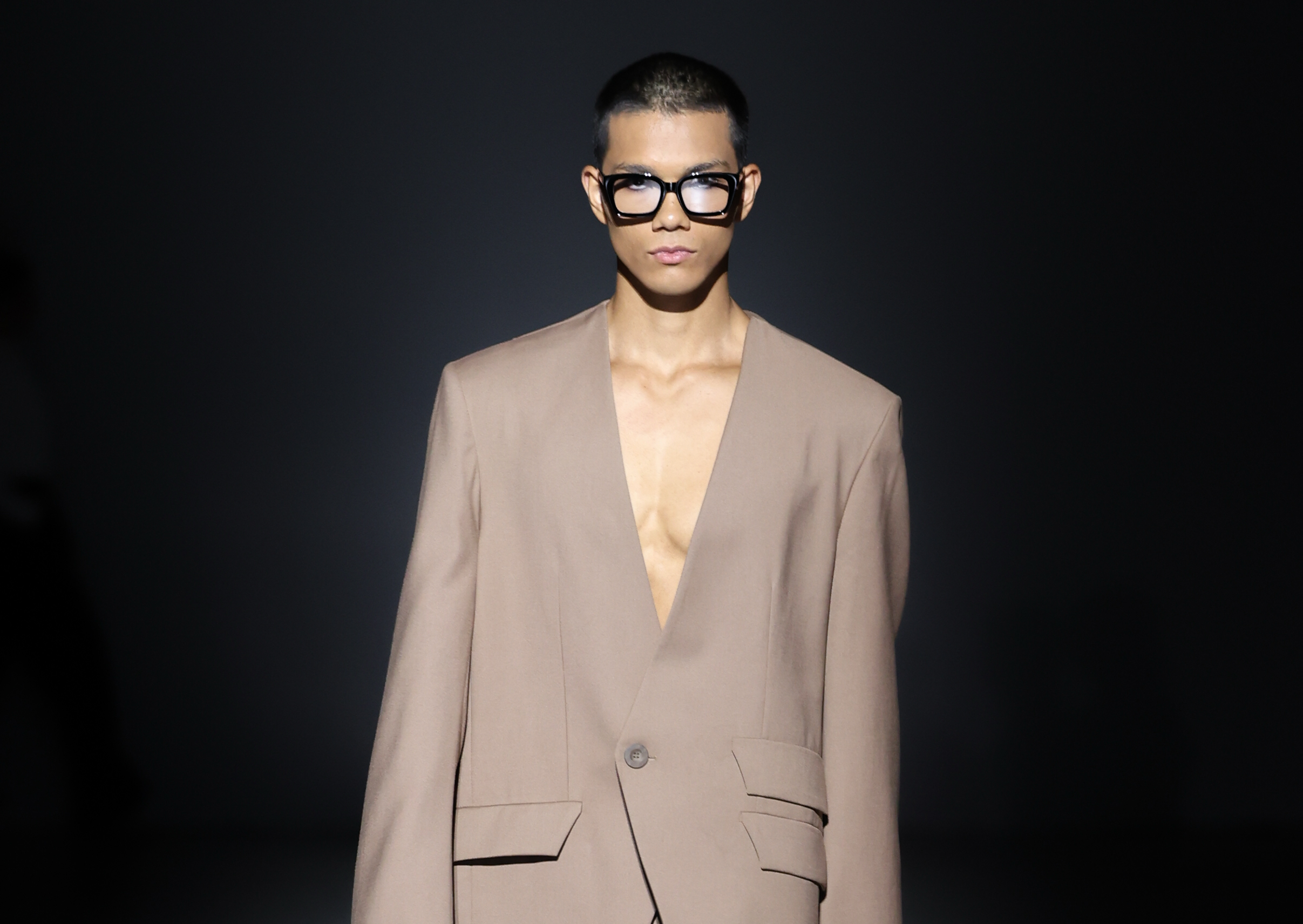 Highlights of Day 5 of Ukrainian Fashion Week SS27: vibrant shows, new names, and the closing of Fashion Week.