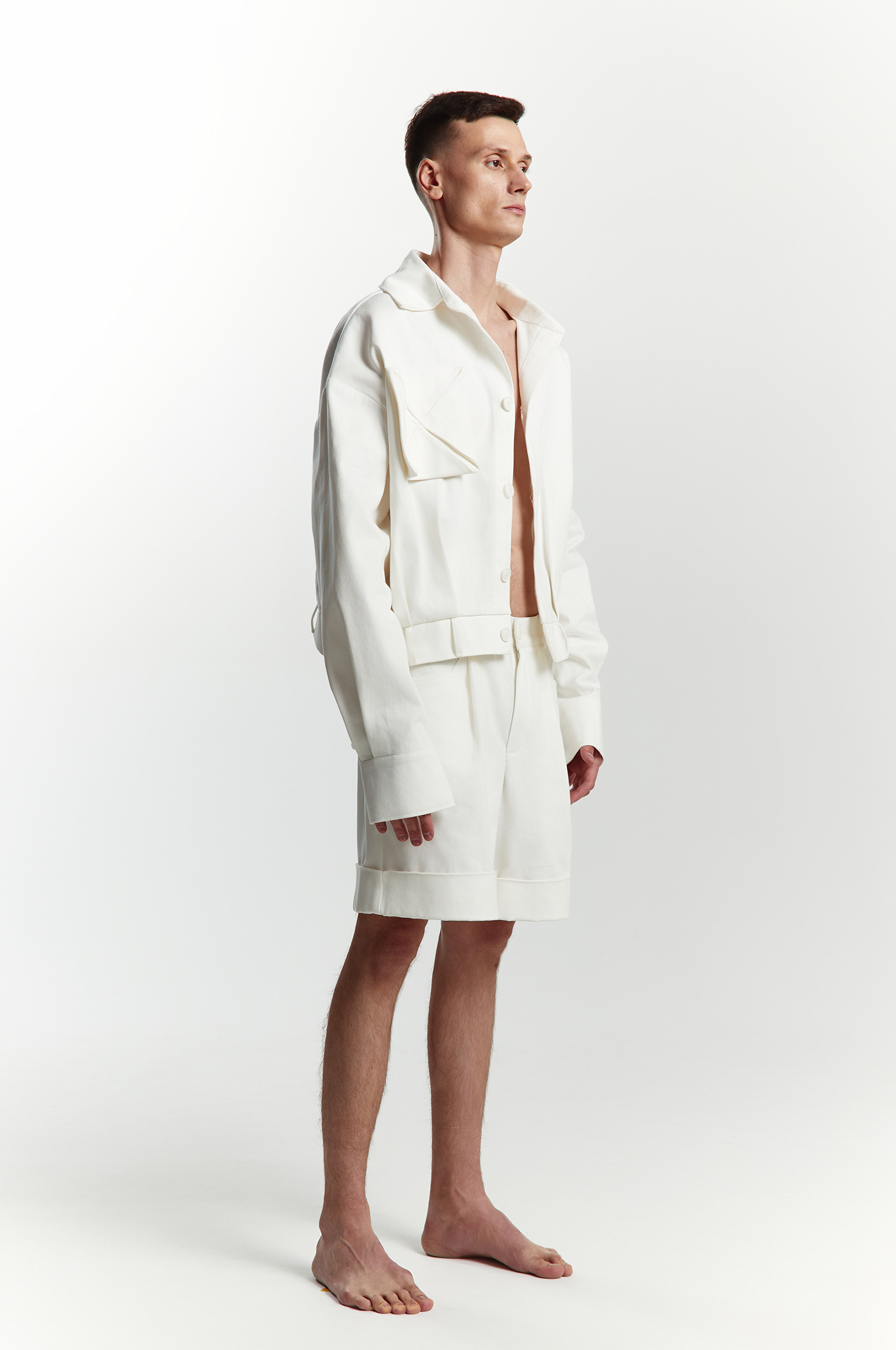  Milky monologue denim shorts for him